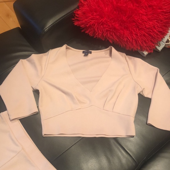 Beige 2 piece set - Picture 4 of 4